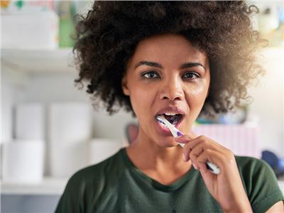 عادات يومية للحفاظ على صحة أسنانك.. تعرف عليها
