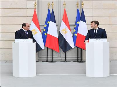 الرئيس السيسي ونظيره الفرنسي خلال المؤتمر الصحفي