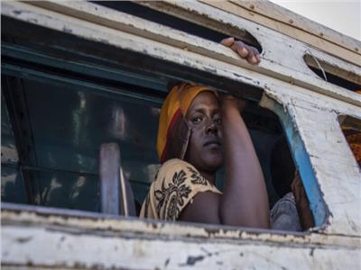سيدة من النازحين الإثيوبيين الذين تركوا منازلهم جراء الصراع فى اقليم تيجراى