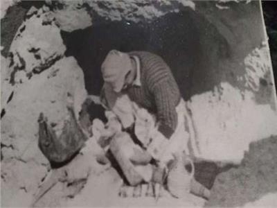 صقر سيناء في الكهف الذي كان يقيم به