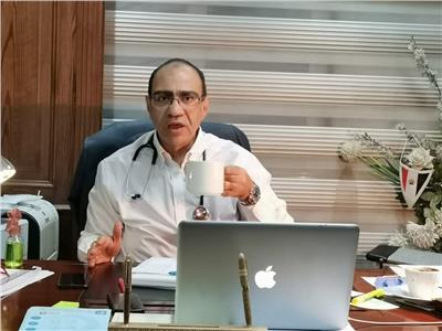 الدكتور حسام حسني رئيس اللجنة العلمية لمكافحة أزمة فيروس كورونا