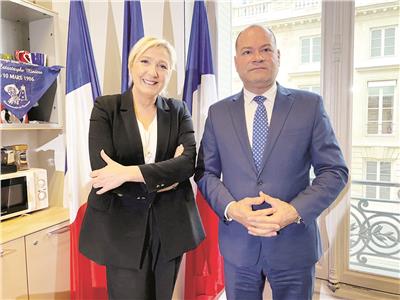 زعيمة اليمين الفرنسى خلال حوارها مع الإعلامى نشأت الديهى فى باريس