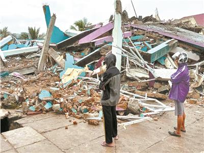 انهيار عشرات المنازل بسبب الزلزال