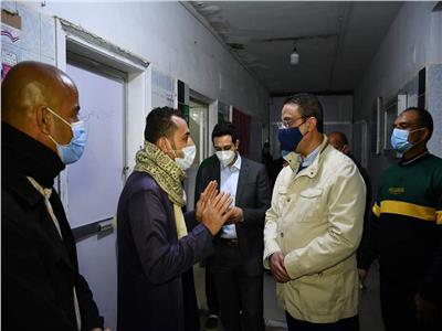 محافظ الفيوم يفاجئ مستشفى طامية المركزي بزيارة تفقدية 