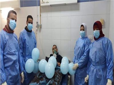 مستشفى حجر كفر الدوار يحتفل مع مرضي كورونا المسيحيين بعيد الغطاس