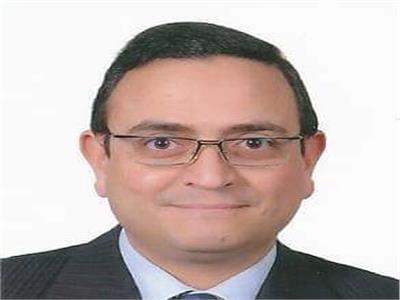 د.خالد عبد الكريم أستاذ علاج الأورام بعين شمس