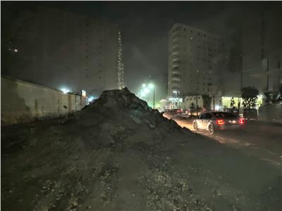 رصف طريق المنشية تجريد ورفع الإشغالات في حي الهرم