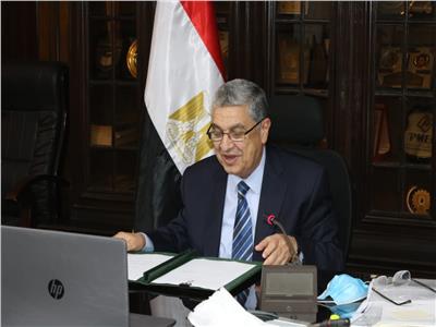 وزير الكهرباء والطاقة د. محمد شاكر 