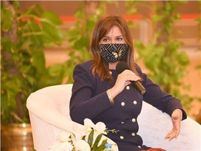  السفيرة نبيلة مكرم وزيرة الدولة للهجرة وشئون المصريين بالخار