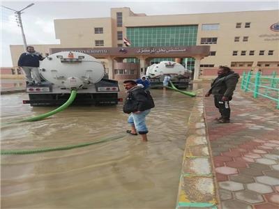 إزالة آثار الأمطار والسيول  بمدن شمال سيناء 