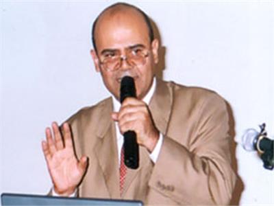  الدكتور مجدى بدران عضو الجمعية المصرية للحساسية والمناعة