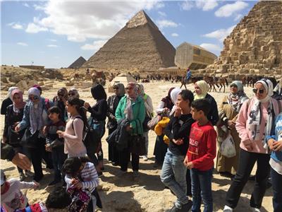رحلات تعليمية لرواد مكتبة مصر الجديدة