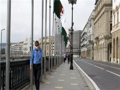 الجزائر تخفف قيود كورونا