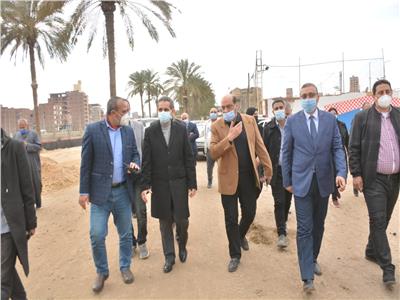 محافظ الغربية ونواب المحلة يتفقدون أعمال تطوير قرية محلة أبو علي
