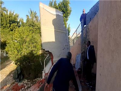 صور|الإسكندرية تتصدى لمافيا البناء المخالف في العامرية