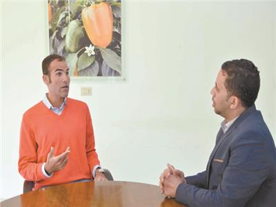 مدير التسويق بمحطة التصدير خلال حواره مع «الأخبار»
