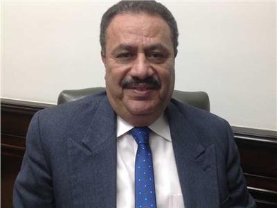 رضا عبدالقادر رئيس مصلحة الضرائب