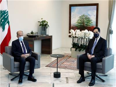 الرئيس اللبناني ميشال عون ورئيس الحكومة حسان دياب