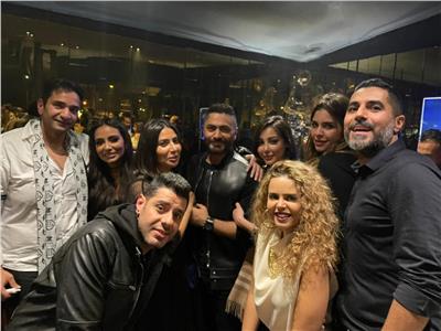 سارة الطباخ مع تامر حسني وبسمة بوسيل