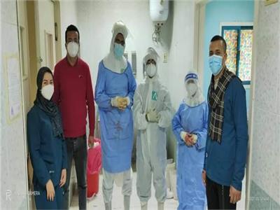 فريق طبي  بعزل مستشفى سوهاج العام 