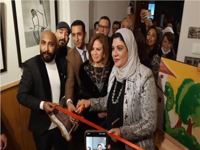 افتتاح معرض الفن التشكيلي رؤى عربية