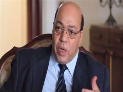 وزير الثقافة الأسبق دكتور شاكر عبد الحميد