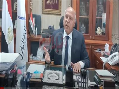 وزير النقل الفريق كامل الوزير خلال حواره مع آخر ساعة  