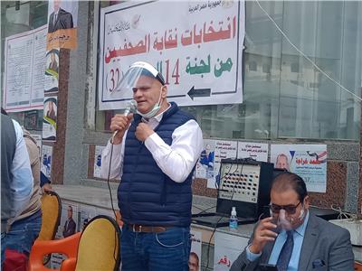 الكاتب الصحفي خالد ميري رئيس اللجنة المشرفة على الانتخابات