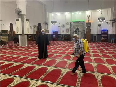 أوقاف الإسماعيلية تطلق حملة موسعة لنظافة وتعقيم المساجد قبل شهر رمضان
