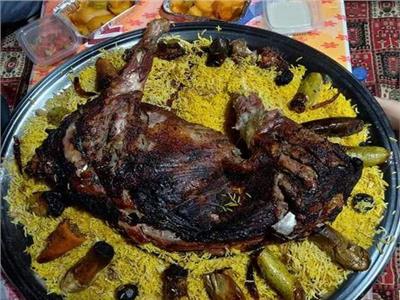 وجبة السعادة في رمضان ..فتة الفطير باللحمة مع الأرز الابيض