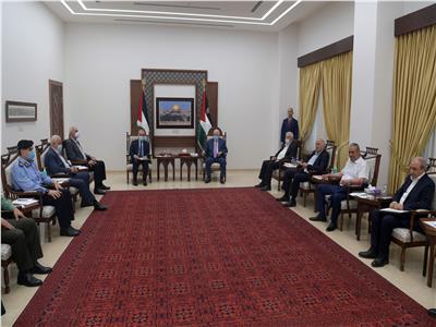 اجتماعا طارئ للرئيس الفلسطيني