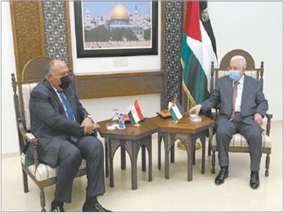 الرئيس الفلسطينى خلال استقباله وزير الخارجية