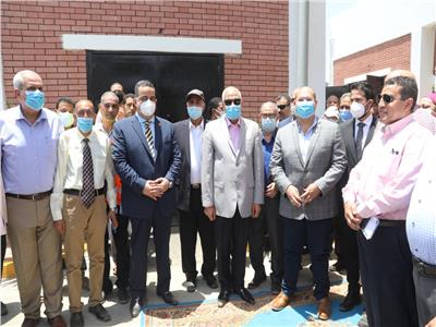 محافظ الجيزة يطلق إشارة بدء التشغيل التجريبي لمحطة رفع الصرف الصحي بالحوامدية