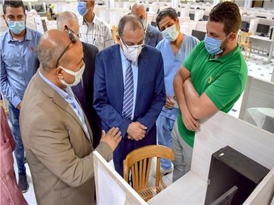 افتتاح مركز للإختبارات الإلكترونية بكلية طب بني سويف