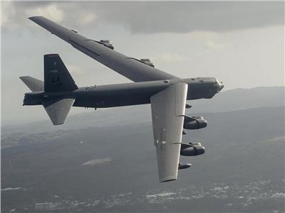 القاذفة B-52