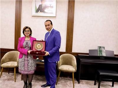 سفيرة  مصر في أوزبكستان، تلتقى بوزير الثقافة الاوزبكى