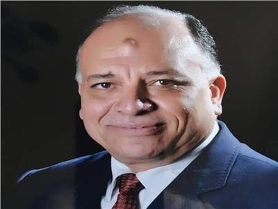رئيس القابضة يهنيء المصرية للمطارات لانضمام مطاري طابا