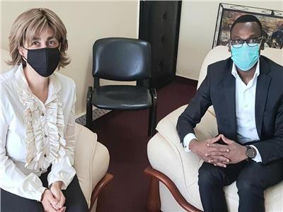 السفيرة المصرية في كوتونو تلتقي وزير الصحة البنيني 