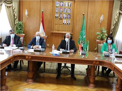  الجلسة الشهرية للجنة المنشآت الجامعية