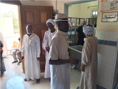 جامعة أسوان تنظم قافلة طبية لـ قرية عنيبة بـ نصر النوبة