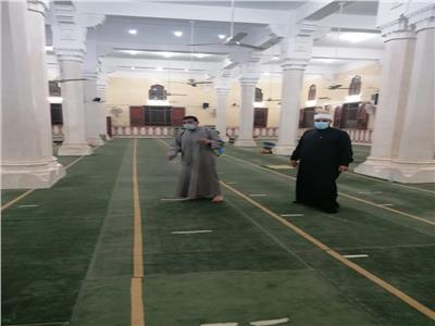 تطهير ٥٠ مسجدا بالمحلة