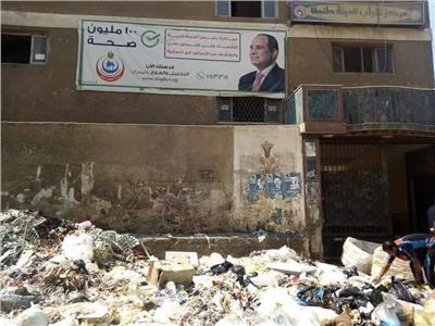 القمامه تغلق مدخل مركز شباب طنطا