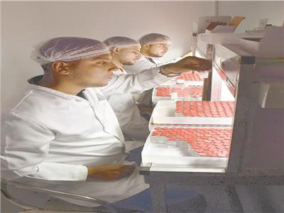 تصنيع اللقاح المصرى فاكسيرا - سينوفاك فى مقر الشركة
