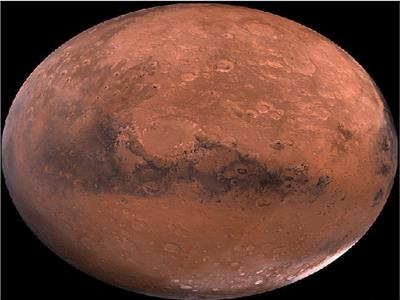 قمر المريخ فوبوس
