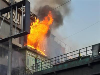 النيابة تعاين حريق شب داخل مصنع بمنطقة بدر 