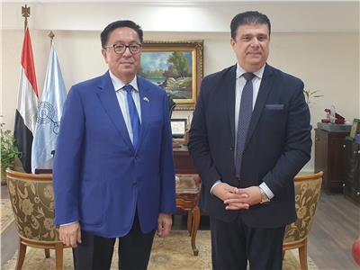 رئيس الهيئة الوطنية للإعلام و سفير كازاخستان  بالقاهرة.