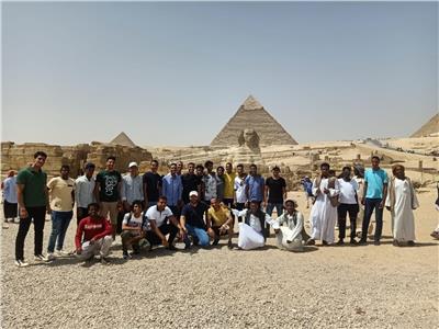 الأهرامات تستضيف ٢٠٠ شاب من برنامج امل مصر