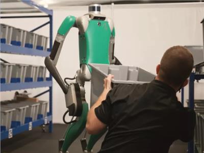 الروبوتات تنضم للقوى البشرية العاملة
