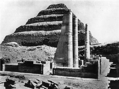 الاكتشافات الأثرية في سقارة بمصر