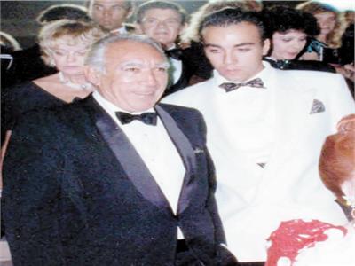 الفنان الشهير لورينزو كوين مع والده النجم العالمى أنتونى كوين